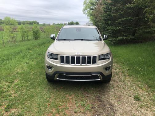 Photo 2 of 20 of 2014 Jeep Grand Cherokee Limited